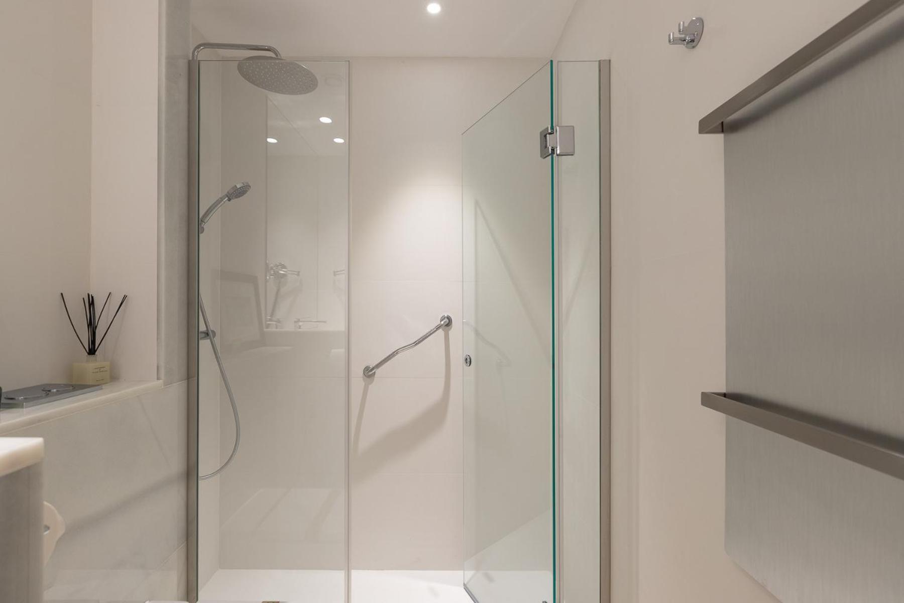 Lujoso Apartamento Con Piscina En Paseo Maritimo Marbella Exteriör bild